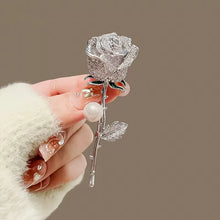 Charger l'image dans la galerie, Broches élégantes en forme de fleur de rose