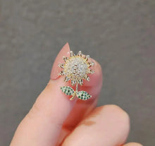 Charger l'image dans la galerie, Broches élégantes en forme de fleur de rose