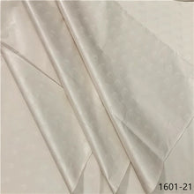Charger l&#39;image dans la galerie, 5 Yards Bazin Riche dentelle tissu 100% coton nigérian femmes
